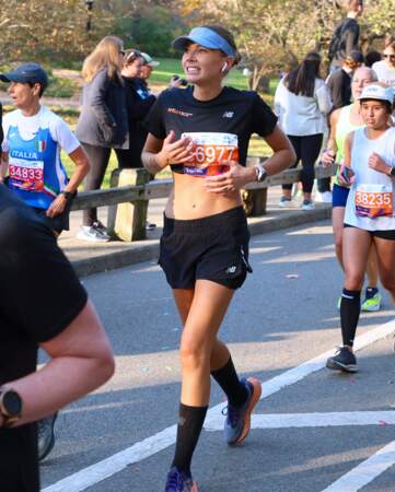 Amandine Petit lors du Marathon de New York 2023 à New York City