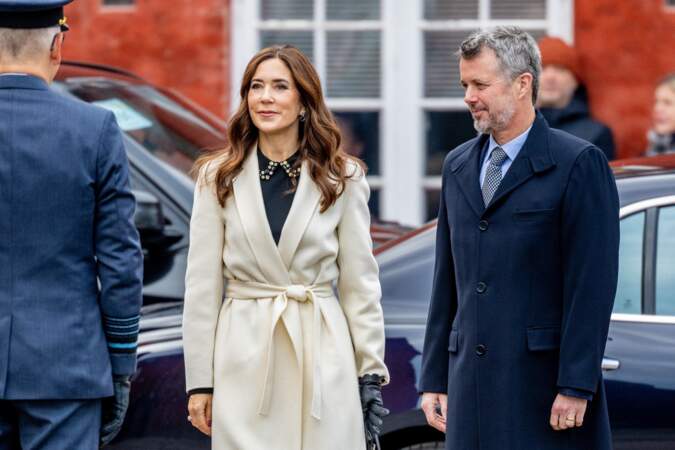 Le prince Frederik et la princesse Mary de Danemark sont également présents.