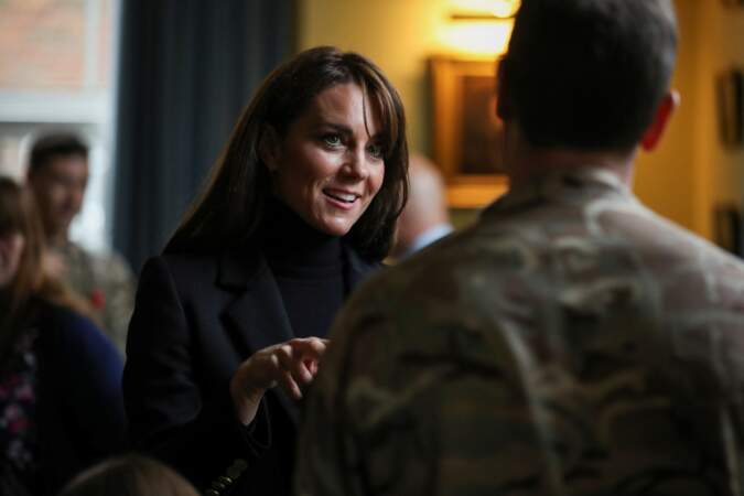 Nommée colonel en chef du régiment de la Queen's Dragoon Guards Regiment, Kate Middleton a fait sa première visite au régiment
