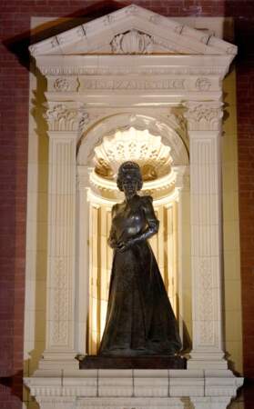 La statue à l'effigie de la reine Elizabeth II
