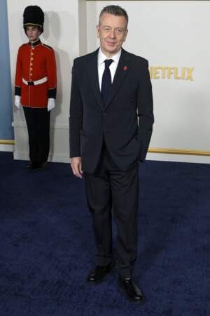 Peter Morgan lors de la première de la saison 6 The Crown de Netflix qui s'est tenue au Regency Village Theatre à Los Angeles, le 12 novembre 2023.