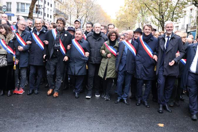Marche pour la République et contre l'antisémitisme à Paris : Francis Szpiner , Jean-Claude Darmon, Rachida Dati, Eric Ciotti, Francois Baroin, Laurent Wauquiez.