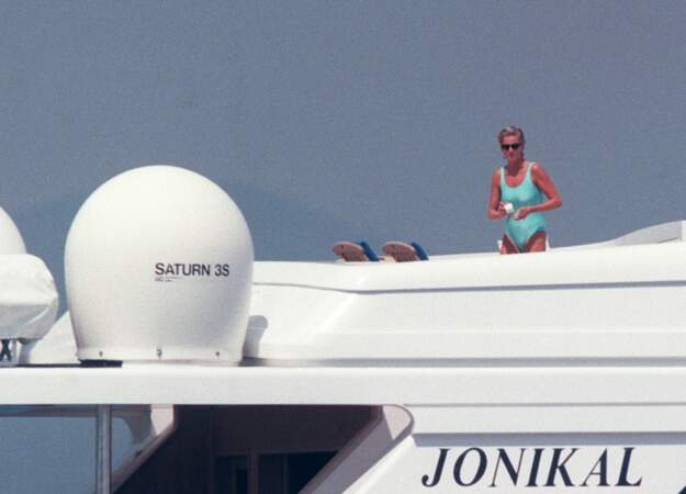 La princesse Diana et son petit ami Dodi Al Fayed ont passé quelques jours de vacances à Saint-Tropez, en août 1997.