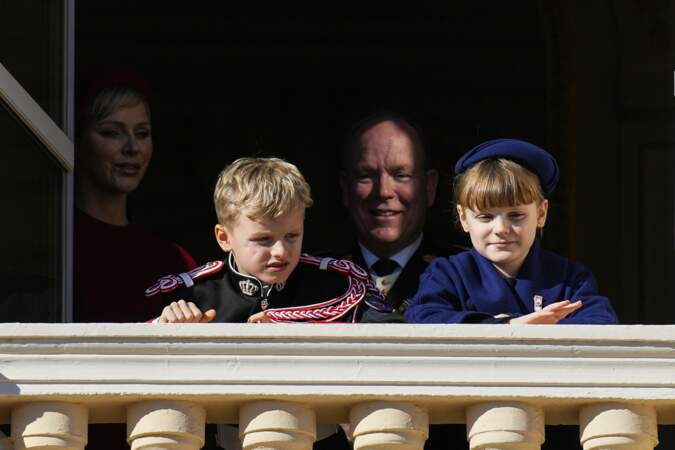 Albert II et Charlène de Monaco et leurs enfants Jacques et Gabriella