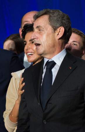 Elle soutient Nicolas Sarkozy pour le premier tour de la primaire présidentielle des Républicains de 2016. 
