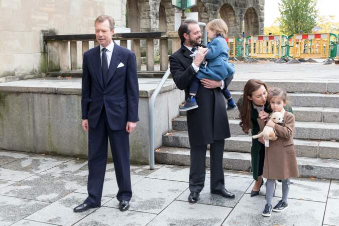 Le grand-duc Henri de Luxembourg, le prince Félix de Luxembourg, la princesse Claire de Luxembourg, la princesse Amalia de Luxembourg et le prince Liam de Luxembourg, en 2019.