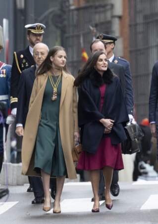 Ouverture de la nouvelle législature parlementaire à Madrid : la reine Letizia d’Espagne et la princesse Leonor.