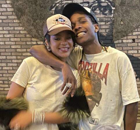 Rihanna and ASAP Rocky complices au restaurant House of Mac à Miami en 2021
