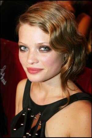 Lors du Festival du cinéma américain de Deauville 2007, elle est membre du jury du Prix de la Révélation Cartier.