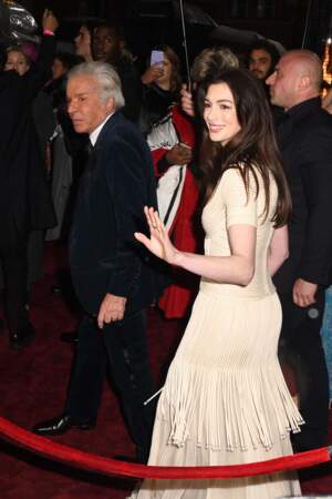Soirée des "British Fashion Awards 2023" au Royal Albert Hall à Londres : Anne Hathaway.