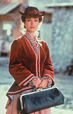 De ses 42 ans à ses 50 ans, Jane Seymour joue le rôle titre dans   la série télévisée "Dr. Quinn, Femme médecin", qui lui vaut un second Golden Globe et renforce sa popularité auprès du public américain.