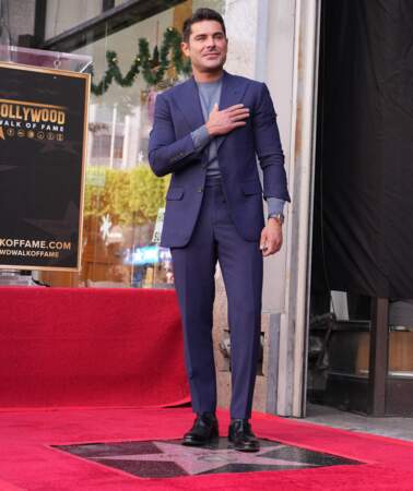Zac Efron lors de la cérémonie de remise de son étoile sur le Hollywood Walk Of Fame.