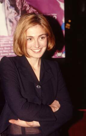 En 1993, l'actrice joue un petit rôle dans "Trois Couleurs : Bleu" de Krzysztof Kieślowski, un film acclamé par la critique, ce qui lui permet de se faire remarquer dans le milieu du cinéma.