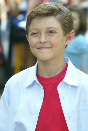On retrouve en 2007 le petit garçon dans Raising Flagg puis en 2012 dans le rôle de Jock dans Disparue. 