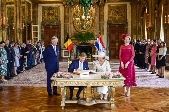 Le 21 juin 2023, le Roi Willem-Alexander et la Reine Maxima des Pays-Bas reçoivent le Roi Philippe de Belgique et la Reine Mathilde de Belgique