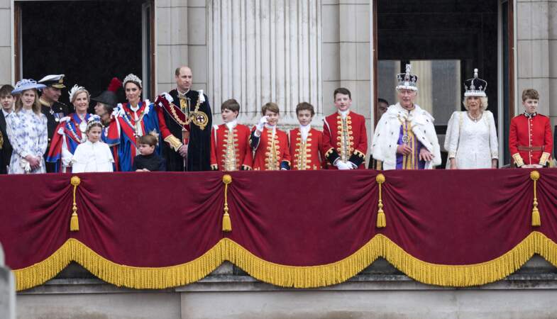 La famille royale anglaise le jour du couronnement de Charles III