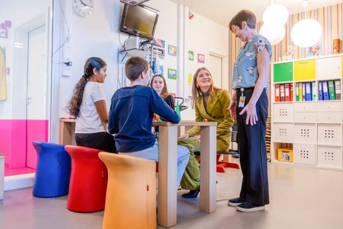 La princesse Elisabeth de Belgique en visite à l'hôpital pour enfants Princess Elisabeth Children's Hospital.