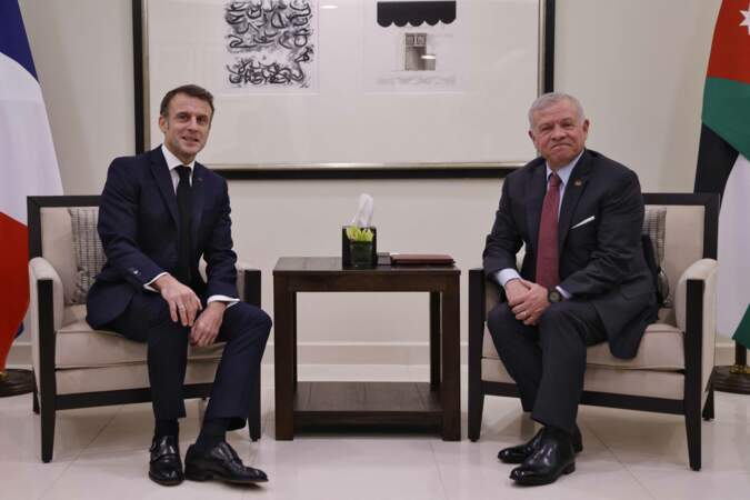 Le président français Emannuel Macron et le roi Abdallah II de Jordanie ont posé ensemble