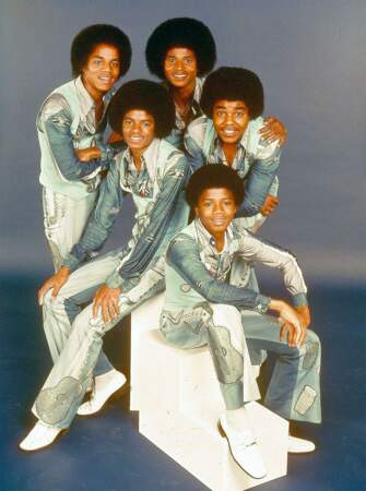 A 13 ans, Michael Jackson décide de s'éloigner de ses frères
Il entame donc une carrière en solo