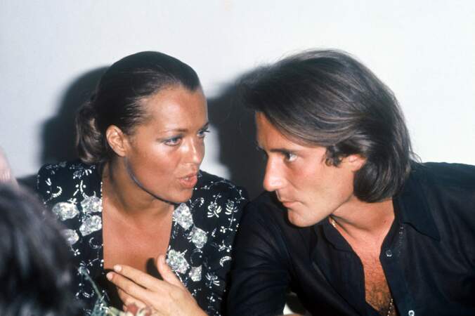 En 1975, Romy Schneider épouse le journaliste franco-italien Daniel Biasini. Ils ont un enfant ensemble, Sarah Magdalena Biasini. En 1975 sur la photo, elle a 37 ans