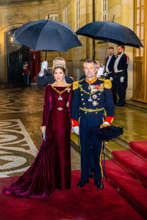 Dîner royal du Nouvel An : le prince héritier Frederik et la princesse héritière Mary du Danemark.