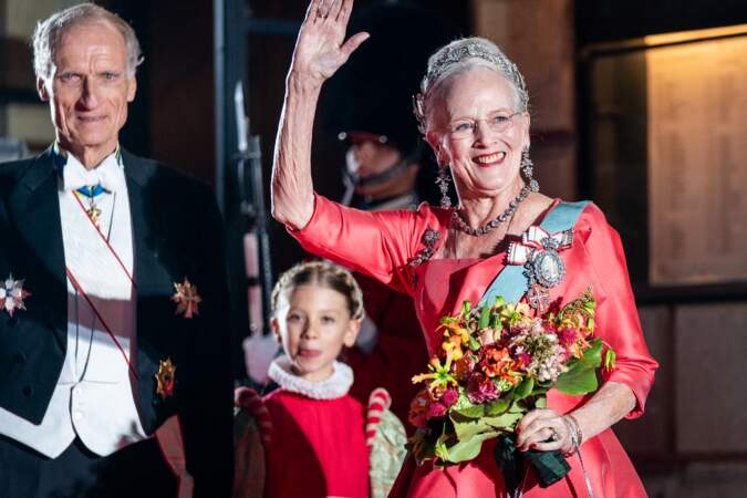 Le 14 janvier 2022, la reine Margrethe II célèbre son jubilé d'or, qui marque le 50e anniversaire de son accession au trône. Elle est alors âgée de 82 ans. À cette occasion, plusieurs événements sont prévus, notamment un dîner de gala au château de Christiansborg, des célébrations à l'hôtel de ville de Copenhague et une relève de la garde au palais d'Amalienborg afin de rendre hommage à la souveraine.
Cependant, à la suite de la mort de la reine Élisabeth II, survenue le 8 septembre 2022, la reine de Danemark modifie une grande partie du programme de son jubilé.
