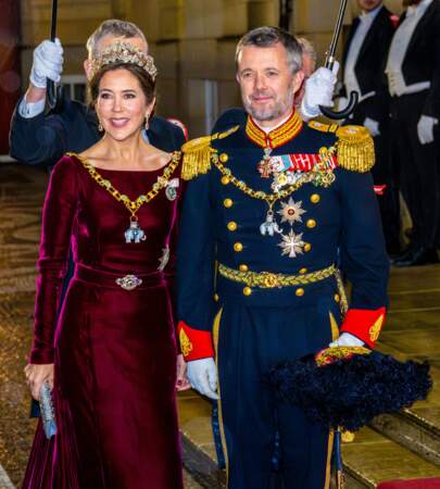 Le 1er janvier 2024, le prince et la princesse du Danemark participe au diner du Nouvel An