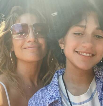 Emme ressemble beaucoup à sa maman, Jennifer Lopez.