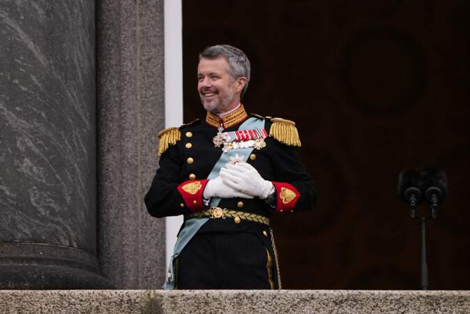 Frederik X est roi de Danemark