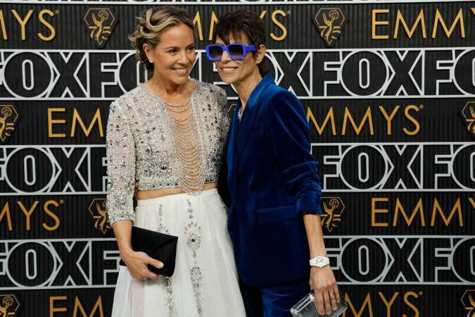 75e cérémonie des Emmy Awards, le 15 janvier 2024 au au Peacock Theater de Los Angeles : Maria Bello et Dominique Crenn, sa compagne et prochaine jurée de Top Chef