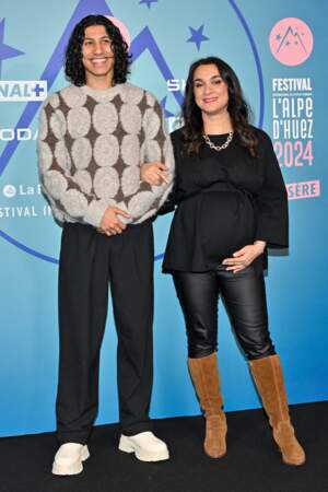 Abdallah Charki, Adila Bendimerad à l'avant-première du film Heureux Gagnants lors du 27e Festival du film de l'Alpe d'Huez.