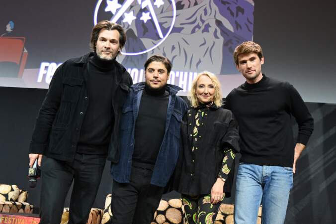 Maxime Govare, Romain Choay, Audrey Lamy et Victor Meutelet à l'avant-première du film Heureux Gagnants lors du 27e Festival du film de l'Alpe d'Huez.