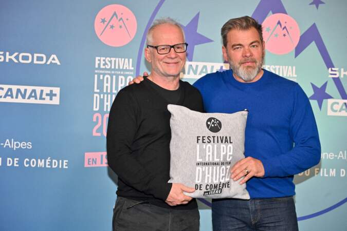 Thierry Fremaux, Clovis Cornillac assistent à l'avant-première du film Heureux Gagnants lors du 27e Festival du film de l'Alpe d'Huez.