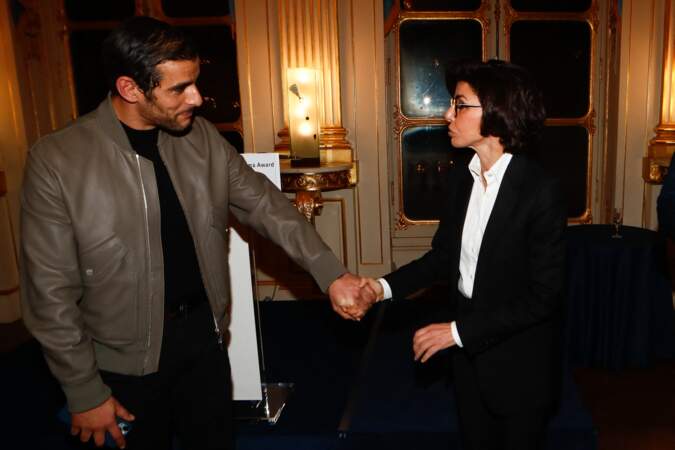 Sofiane Zermani (Fianso) et Rachida Dati à la cérémonie de remise du prix "French Cinema Award" à Melvil Poupaud au Ministère de la Culture et de la Communication à Paris.