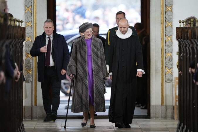 La reine Margrethe II arrive à la cathédrale d'Aarhus pour le service religieux à l'occasion du changement de trône au Danemark