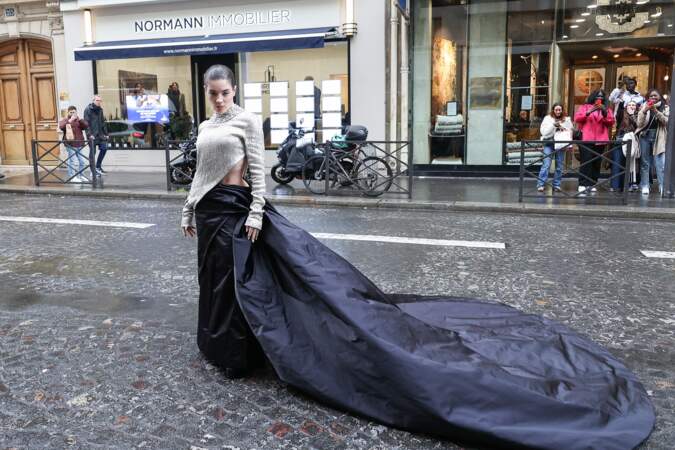 Gessica Kayane alias Gkay lors du défilé Stéphane Rolland Haute Couture Printemps/Été 2024