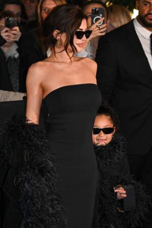 Kylie Jenner pose avec sa fille Stormi.