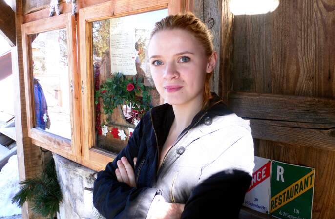 En 2007, elle participe au Festival International du film de comédie de l'Alpe d'Huez.