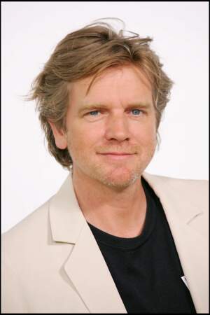 En 2004, à 46 ans, il joue le personnage du Capitaine Colin le temps d'un épisode dans la série  Sœur Thérèse.com.
