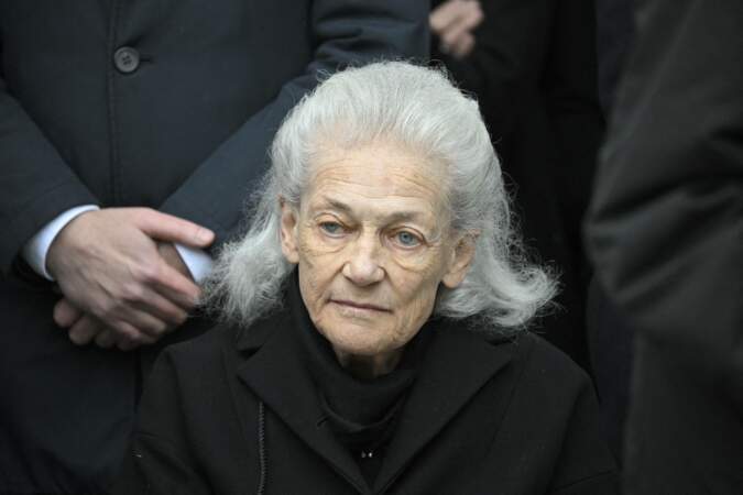 Hommage national à Robert Badinter au ministère de la Justice, Place Vendôme le 14 février 2024 : Elisabeth Badinter, l'épouse de l'ancien Garde des Sceaux