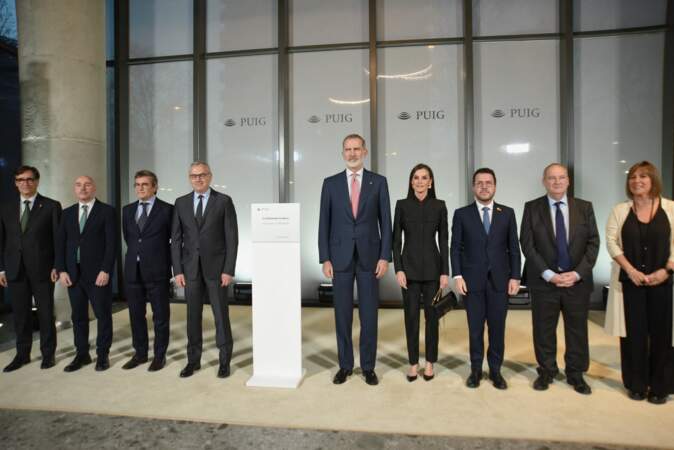 Le roi Felipe VI et la reine Letizia d'Espagne inaugurent la 2e tour T2 de la société Puig à l'Hospitalet de Llobregat.