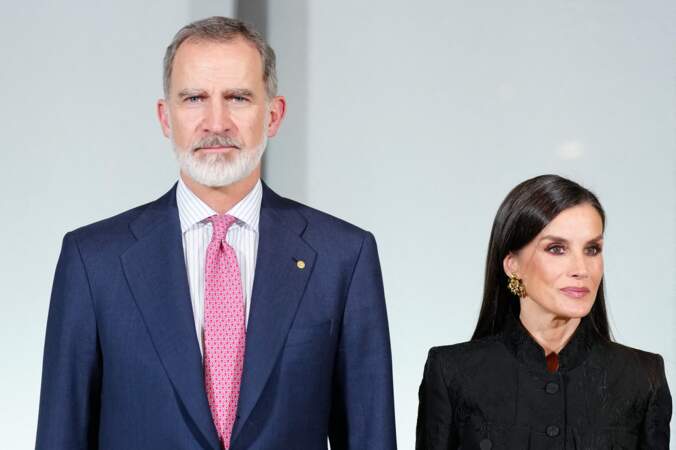 Le roi Felipe VI et la reine Letizia d'Espagne inaugurent la 2e tour T2 (Tower of the Puig beauty and perfumery company) de la société Puig à l'Hospitalet de Llobregat le 14 février 2024, à Barcelone.
