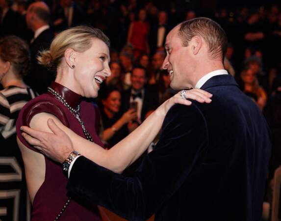 Le prince de Galles, président des Bafta, s'entretient avec Cate Blanchett lors de la remise des Bafta Film Awards 2024.