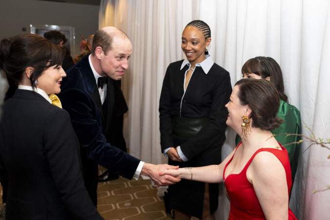 Le Prince de Galles rencontre la directrice de Earth Mama, Savannah Leaf, et les producteurs Medb Riodan et Shirley O'Connor après les Bafta Film Awards 2024, au Royal Festival Hall, Southbank Centre à Londres le 18 février 2024. 