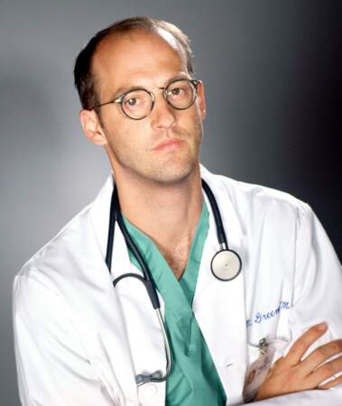 Anthony Edwards joue le docteur	Mark Greene de la saison 1 à 8. 