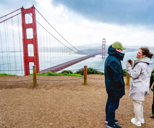 La princesse Victoria de Suède et le prince Daniel devant le Pont du Golden Gate à San Francisco.