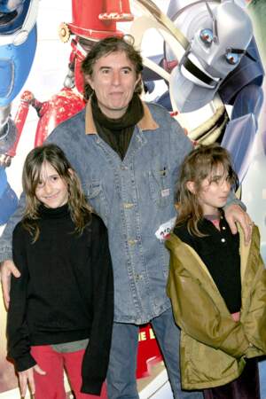 Il est également le père de Lili qu'il a eu en 1995 avec Brune Compagnon. Sur la photo en 2005, il a 61 ans