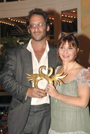 En 2005, il obtient le Swann d'or du meilleur acteur au Festival du film de Cabourg pour La Moustache de Emmanuel Carrère. Il a 46 ans.