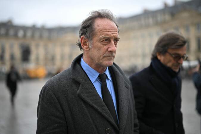 Vincent Lindon récompensé d'un Prix d'Honneur au Paris Film Critics Awards 2024, une célébration de 40 ans de carrière sans fausse note pour ce géant du cinéma français.