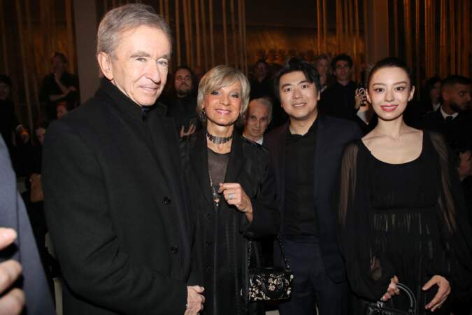 Bernard Arnault, Hélène Arnault, Lang Lang et Gina Alice Redlinger au front row du défilé Christian Dior mode femme automne / hiver 2024-2025.
